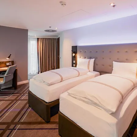 Hotel Premier Europaviertel 3*