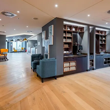 Hotel Premier Europaviertel 3*